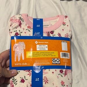 Member’s Mark 2t Pink Floral unicorn Baby Pajamas set of 2 tops 2 bottoms nwt
